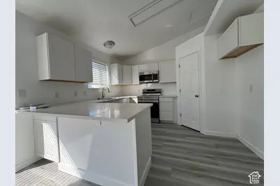 3246 S Calkary Cir W, Salt Lake City, UT 84120 - Photo 2