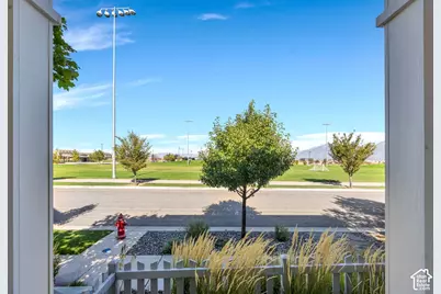 11372 S Red Cardinal Way, South Jordan, UT 84009 - Photo 2
