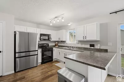 3702 N Tumwater Dr W, Eagle Mountain, UT 84005 - Photo 14