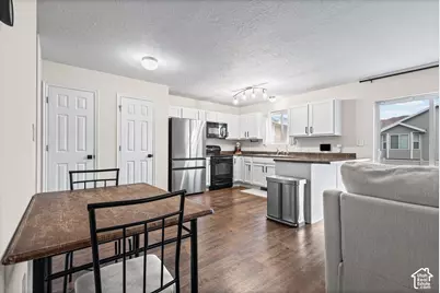 3702 N Tumwater Dr W, Eagle Mountain, UT 84005 - Photo 12