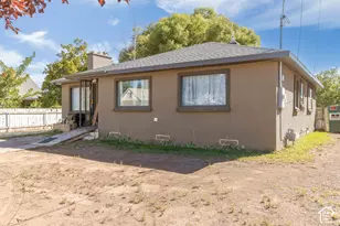 325 W 100 S, Richfield, UT 84701 - Photo 2