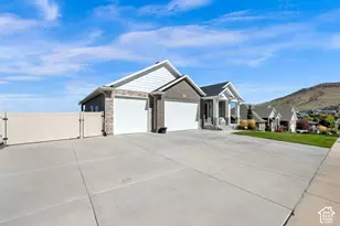 6982 W Majestic View Ln, Herriman, UT 84096 - Photo 4