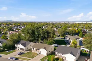 855 N 975 E, Ogden, UT 84404 - Photo 24
