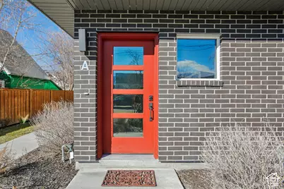 736 S 300 E #1A, Salt Lake City, UT 84111 - Photo 2