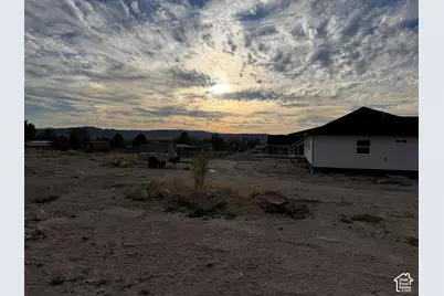 582 E 400 S #7, Nephi, UT 84648 - Photo 4
