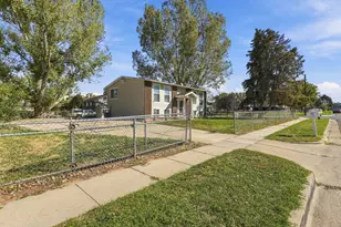 906 W 2400 N, Clinton, UT 84015 - Photo 38