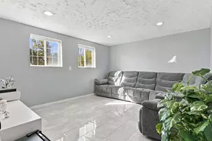 906 W 2400 N, Clinton, UT 84015 - Photo 22