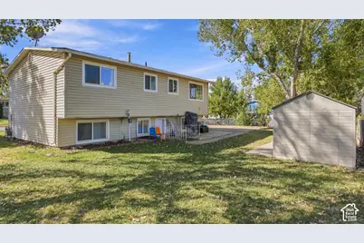 906 W 2400 N, Clinton, UT 84015 - Photo 34