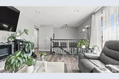 906 W 2400 N, Clinton, UT 84015 - Photo 6