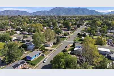 906 W 2400 N, Clinton, UT 84015 - Photo 40