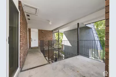 1688 Hickory Ln #C, Provo, UT 84604 - Photo 2