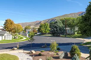 136 E Rice Ln, Farmington, UT 84025 - Photo 4