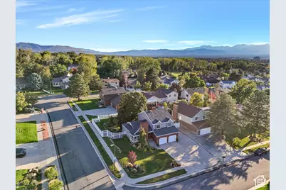1126 E Gravel Hills Dr, Sandy, UT 84094 - Photo 34