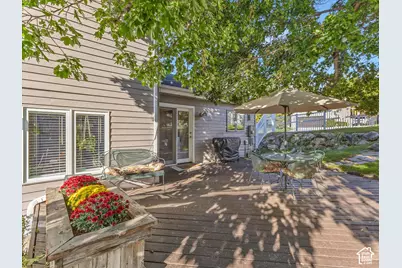 1126 E Gravel Hills Dr, Sandy, UT 84094 - Photo 6
