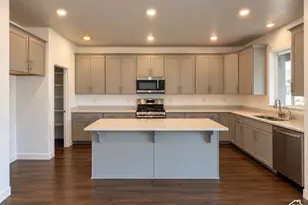 7405 N Evans Rnch Dr, Eagle Mountain, UT 84005 - Photo 6