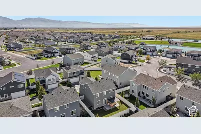 1555 W Parkview Dr, Syracuse, UT 84075 - Photo 24