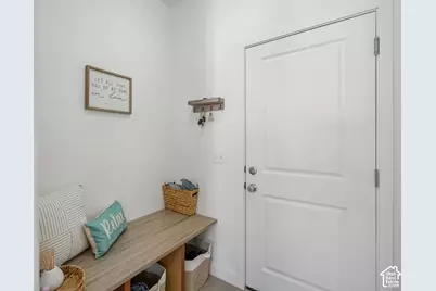 1555 W Parkview Dr, Syracuse, UT 84075 - Photo 10