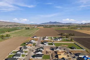 10290 N Vis Ln, Elwood, UT 84337 - Photo 22