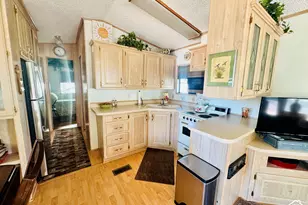 180 N 1100 E, Washington, UT 84780 - Photo 8