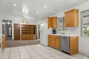 945 Drexel St, Price, UT 84501 - Photo 14