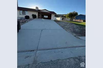 945 Drexel St, Price, UT 84501 - Photo 2