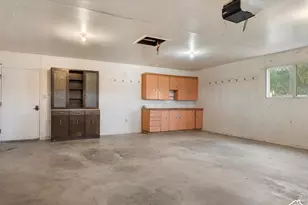 945 Drexel St, Price, UT 84501 - Photo 16