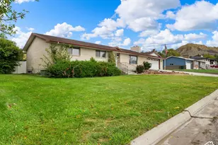 945 Drexel St, Price, UT 84501 - Photo 2