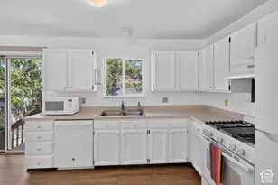 831 Mountain Dr, Moab, UT 84532 - Photo 14
