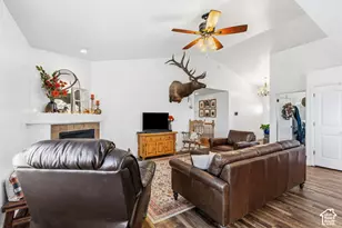 9044 N Cedar Pass Rd, Eagle Mountain, UT 84005 - Photo 10