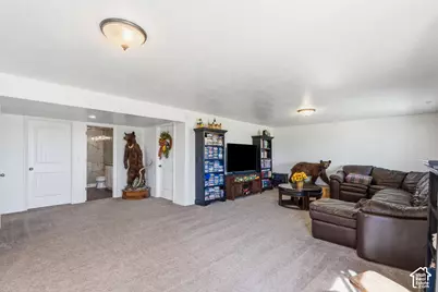 9044 N Cedar Pass Rd, Eagle Mountain, UT 84005 - Photo 36