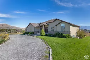 9044 N Cedar Pass Rd, Eagle Mountain, UT 84005 - Photo 2