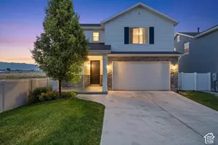 1706 W Parkview Dr, Syracuse, UT 84075 - Photo 1