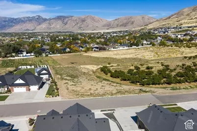 410 W 2100 St S #4, Perry, UT 84302 - Photo 2