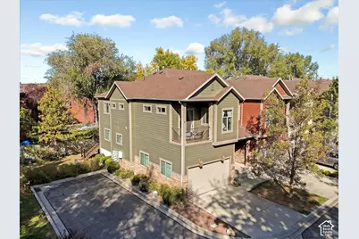4832 S Brooks Way, Holladay, UT 84117 - Photo 2