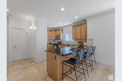 4832 S Brooks Way, Holladay, UT 84117 - Photo 4