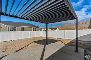 2393 E Sunflower Dr S, Eagle Mountain, UT 84005 - Photo 46