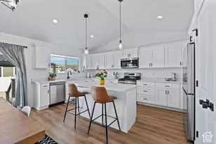 2393 E Sunflower Dr S, Eagle Mountain, UT 84005 - Photo 8