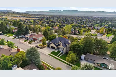 8450 S Dynasty Way, Cottonwood Heights, UT 84121 - Photo 70
