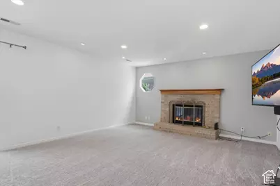2313 E Rockview Dr, Sandy, UT 84092 - Photo 12