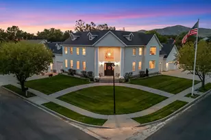 878 Hayden Ct, Alpine, UT 84004 - Photo 2