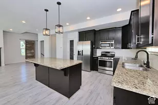 1204 E Roma Dr, Fruit Heights, UT 84037 - Photo 4