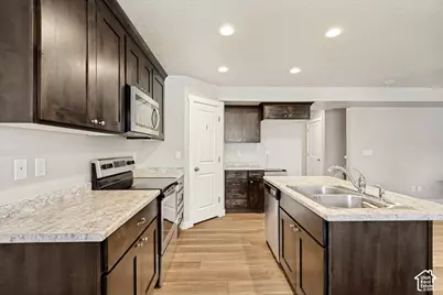 951 N Apple Seed Ln, Santaquin, UT 84655 - Photo 4