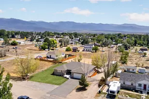 170 E 400 N, Mount Pleasant, UT 84647 - Photo 2