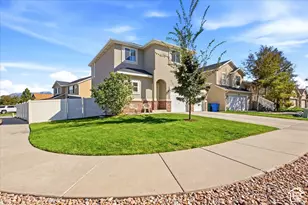 12649 S Diamondback Dr, Riverton, UT 84096 - Photo 2