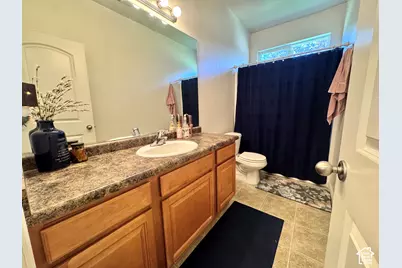422 E 500 S #UNIT E, Vernal, UT 84078 - Photo 6
