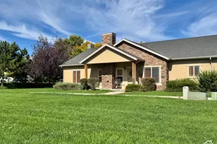 422 E 500 S, Vernal, UT 84078 - Photo 1