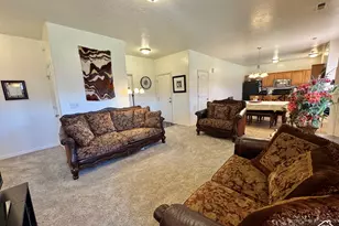 422 E 500 S, Vernal, UT 84078 - Photo 4