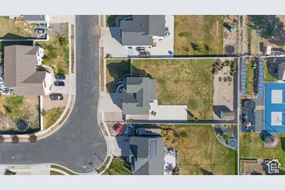 5667 W 3900 S, Hooper, UT 84315 - Photo 38