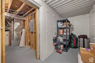 5667 W 3900 S, Hooper, UT 84315 - Photo 28
