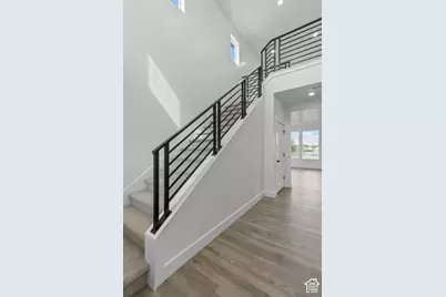 635 N 275 E, Providence, UT 84332 - Photo 2